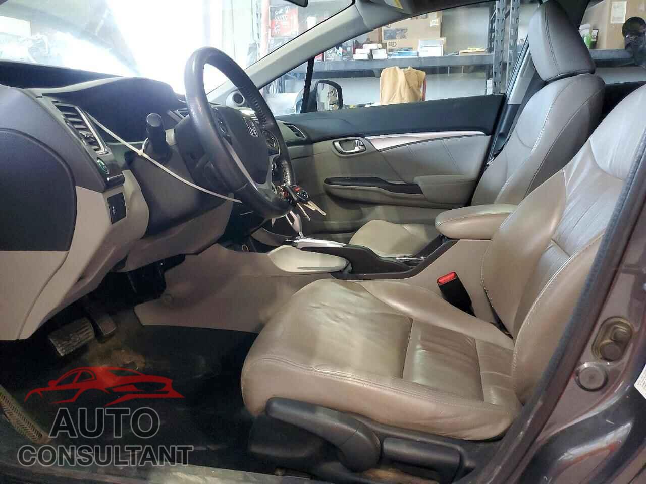 HONDA CIVIC 2013 - 2HGFB2F94DH500199
