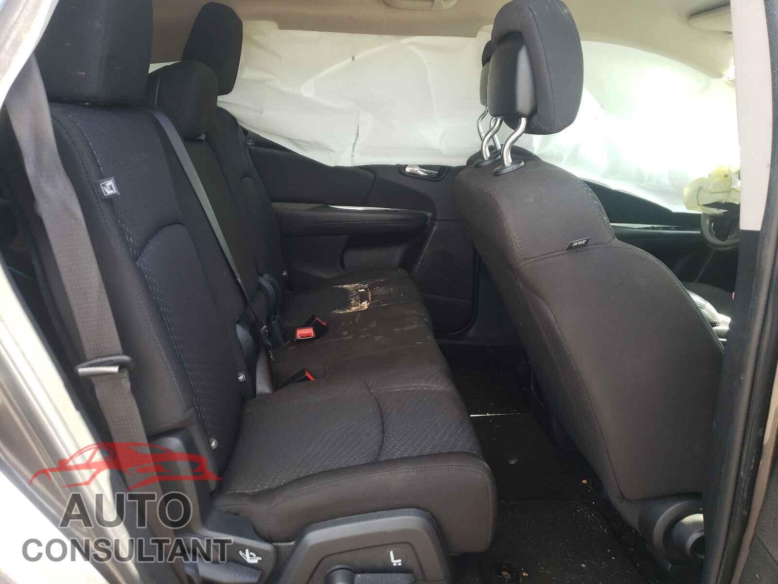 DODGE JOURNEY 2019 - 3C4PDCBB8KT701135