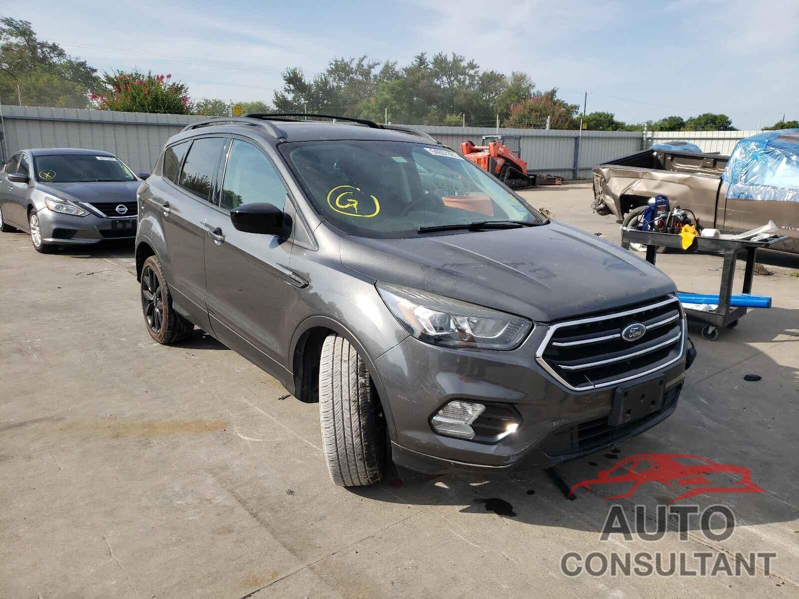 FORD ESCAPE 2017 - 1FMCU0GD2HUA93419