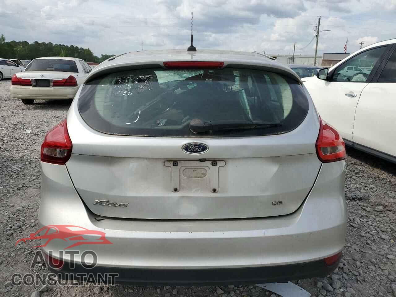 FORD FOCUS 2016 - 1FADP3K20GL286539