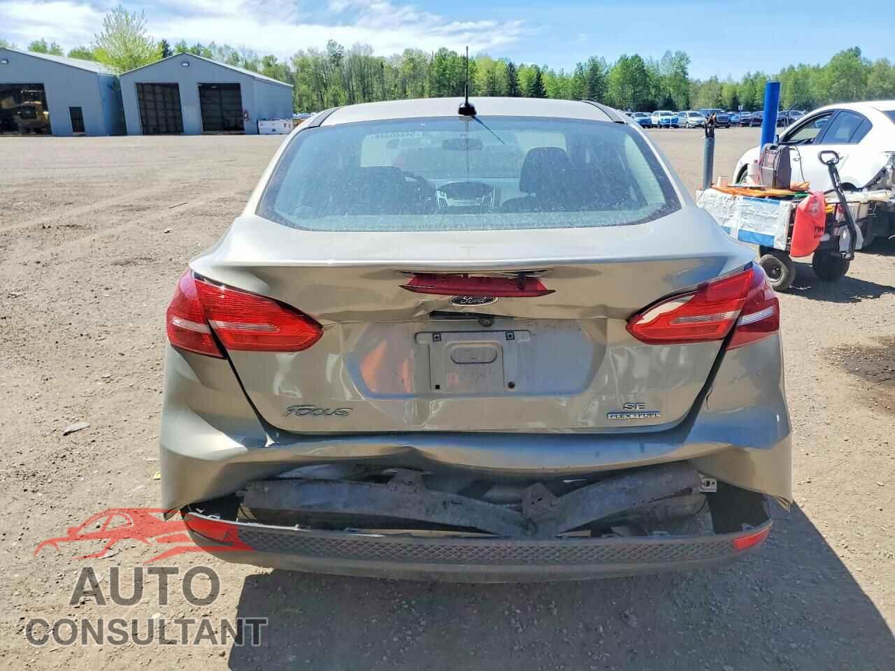 FORD FOCUS 2015 - 1FADP3F27FL332182