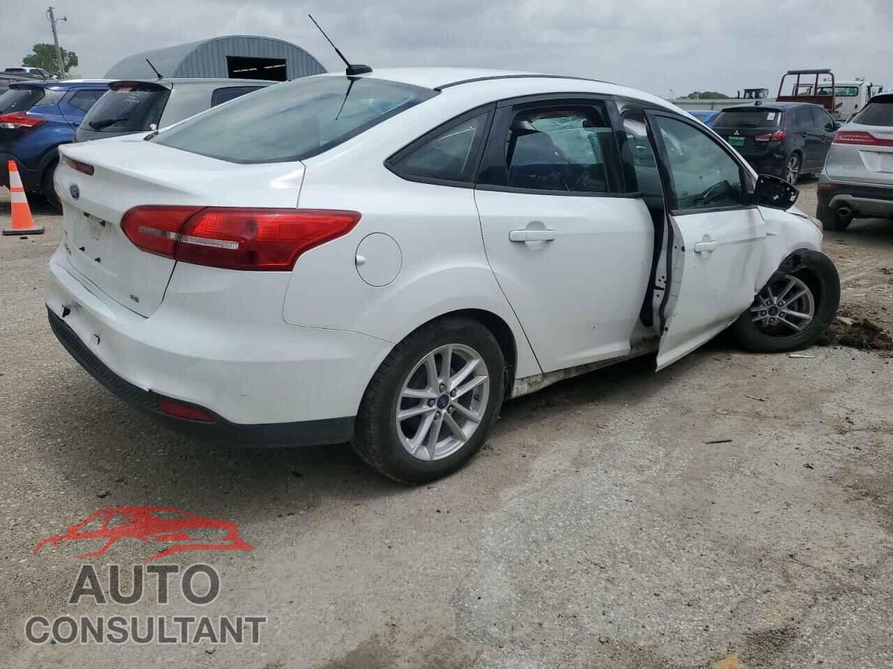 FORD FOCUS 2018 - 1FADP3F23JL201582
