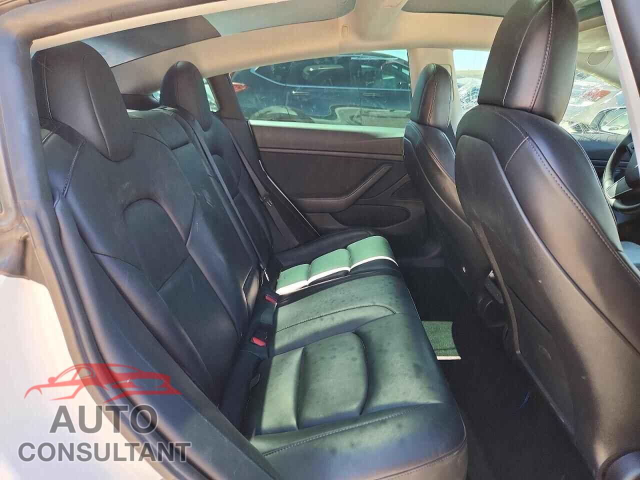 TESLA MODEL 3 2021 - 5YJ3E1EB8MF928242