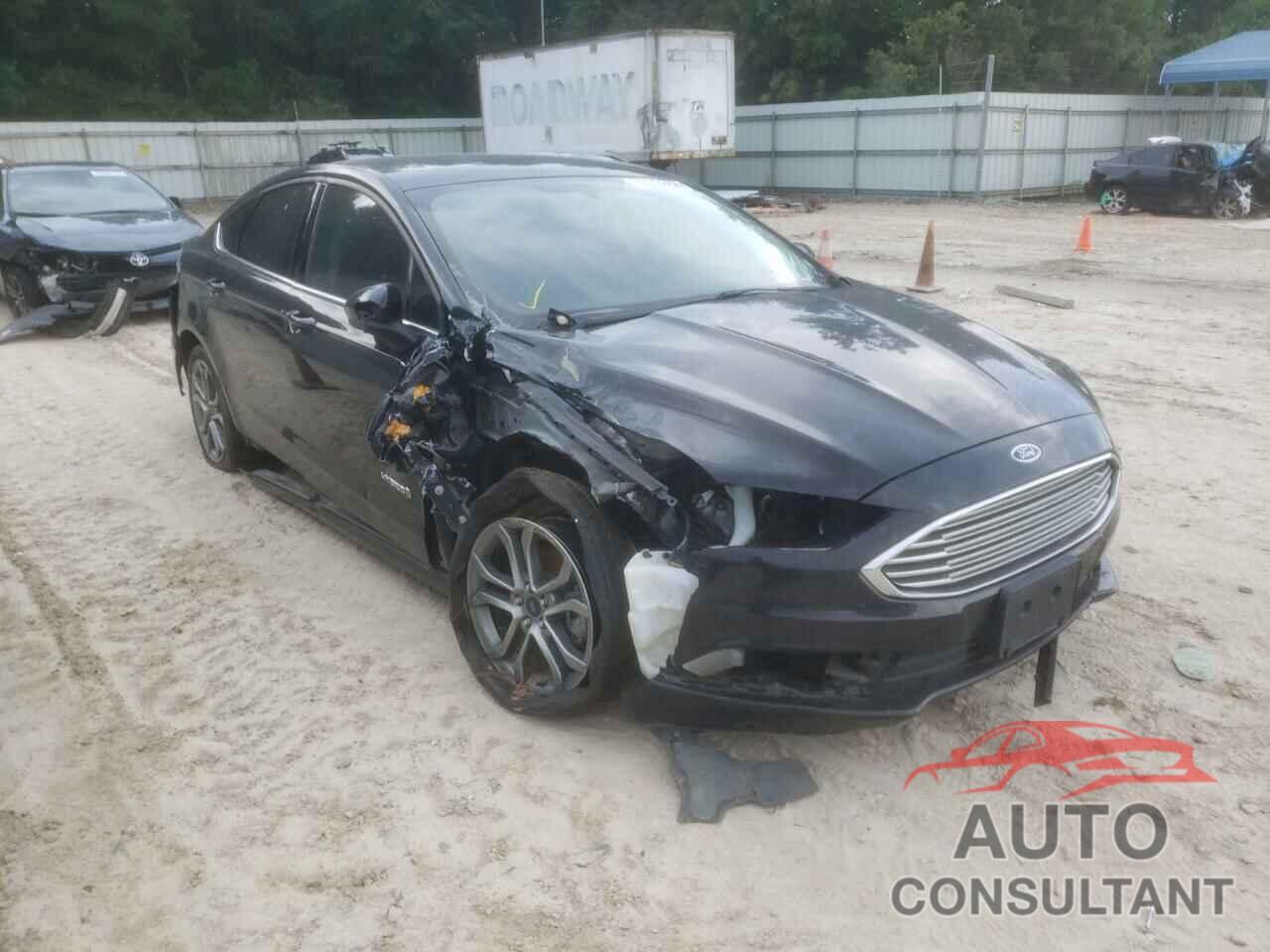 FORD FUSION 2017 - 3FA6P0LU2HR315226