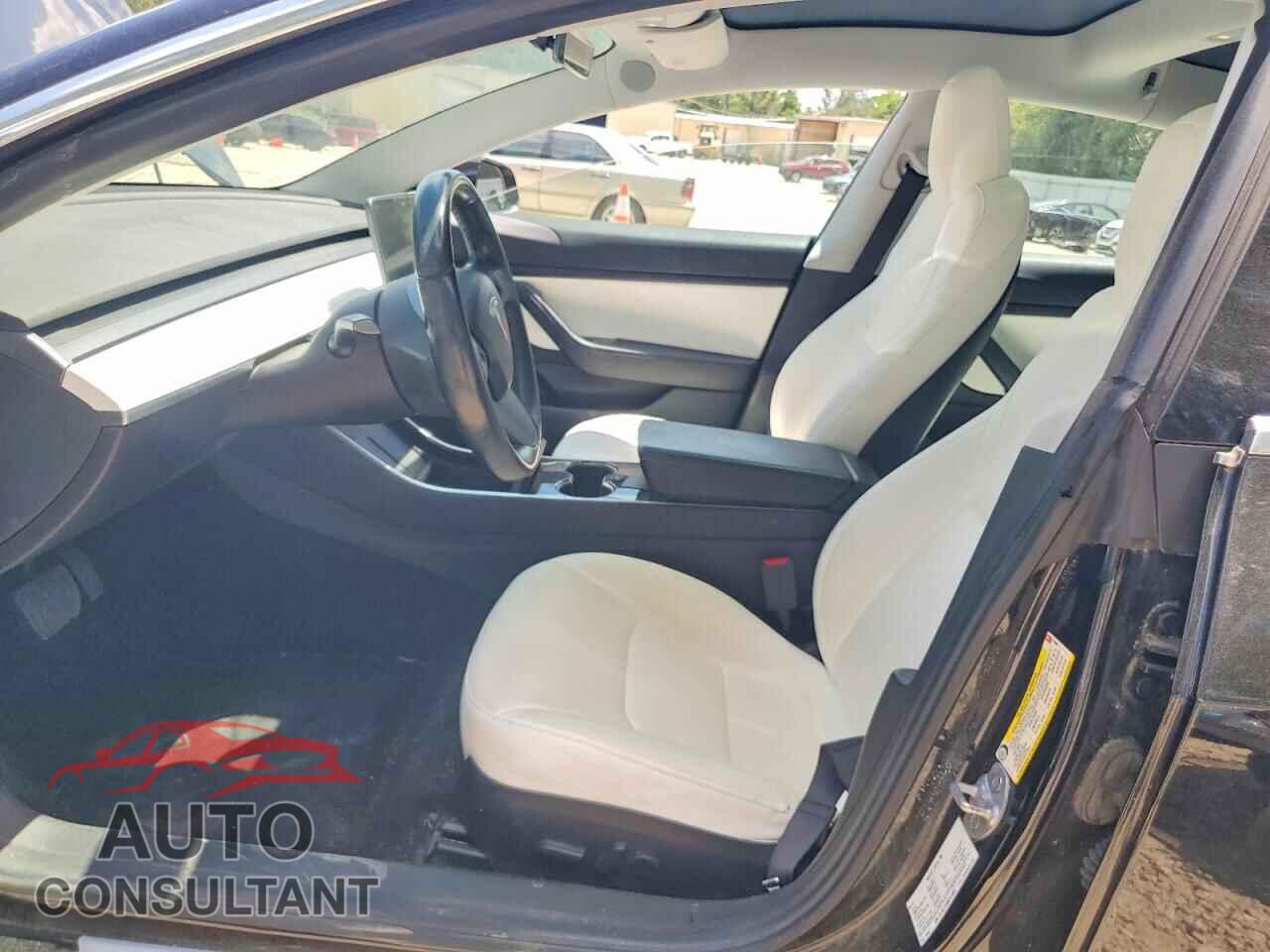 TESLA MODEL 3 2019 - 5YJ3E1EA3KF413007