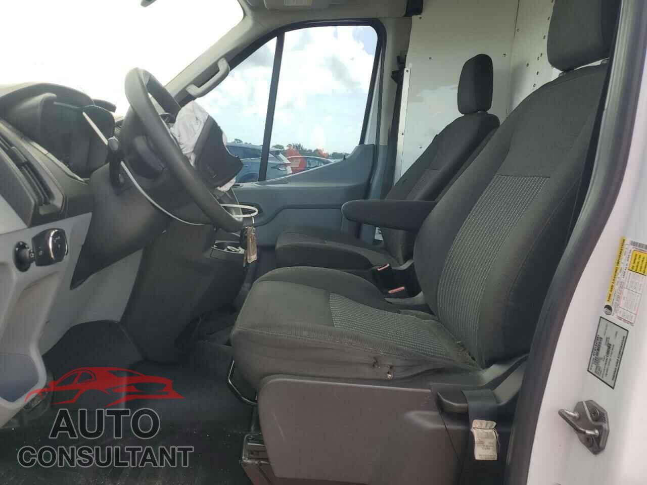 FORD TRANSIT 2019 - 1FTYR2CM9KKA87925