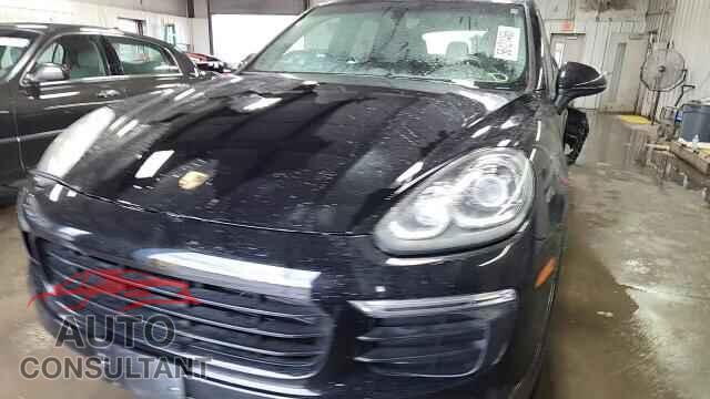 PORSCHE CAYENNE 2017 - WP1AA2A22HKA86648