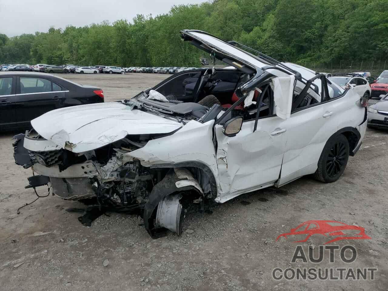 TOYOTA HIGHLANDER 2023 - 5TDKDRBH0PS002021
