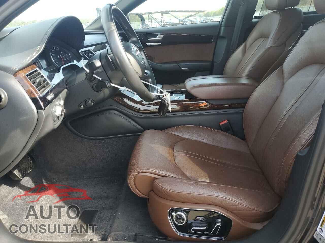 AUDI A8 2017 - WAU44AFD2HN021045