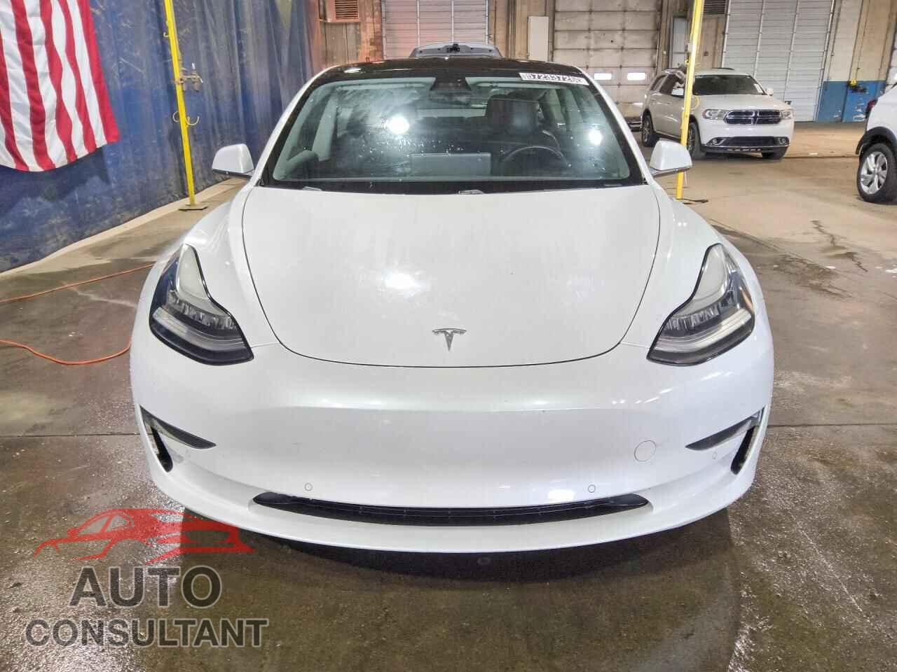 TESLA MODEL 3 2020 - 5YJ3E1EAXLF644830