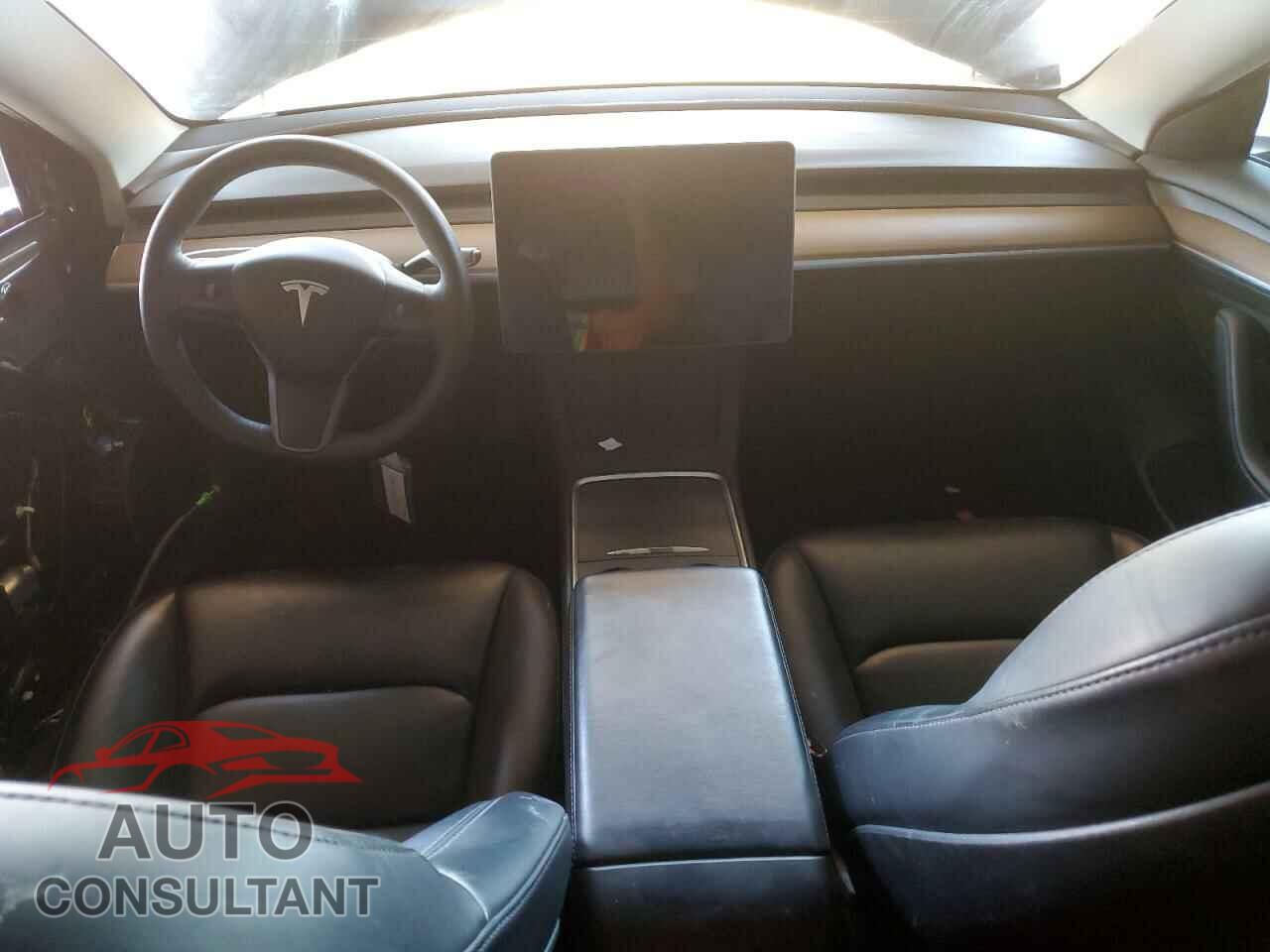 TESLA MODEL 3 2021 - 5YJ3E1EA7MF100545