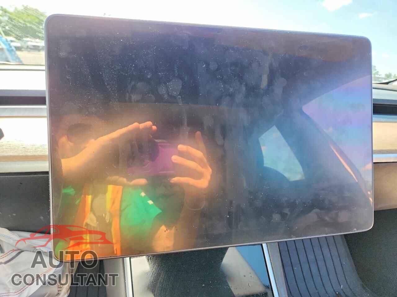 TESLA MODEL 3 2018 - 5YJ3E1EA7JF162183