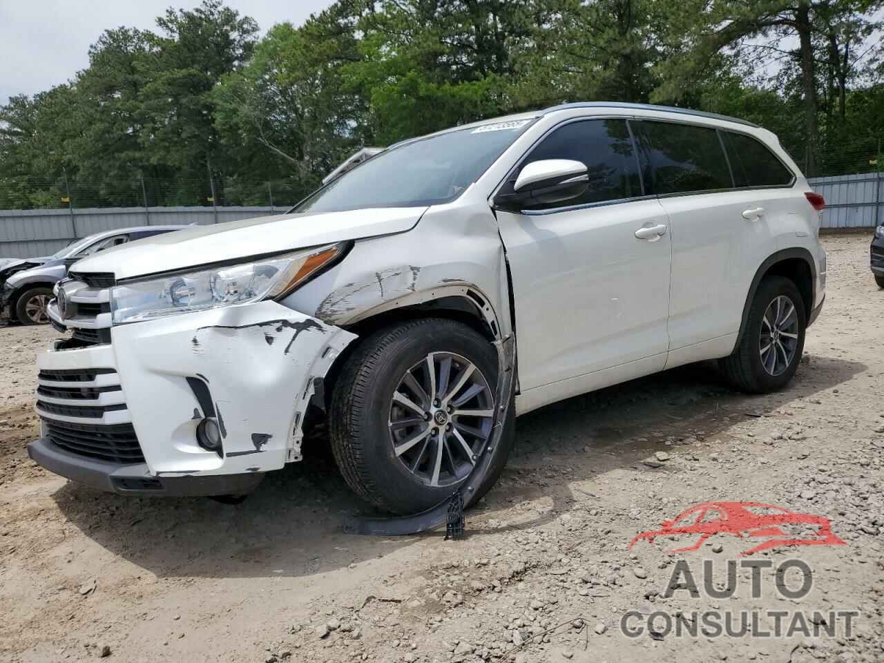 TOYOTA HIGHLANDER 2018 - 5TDKZRFHXJS539384