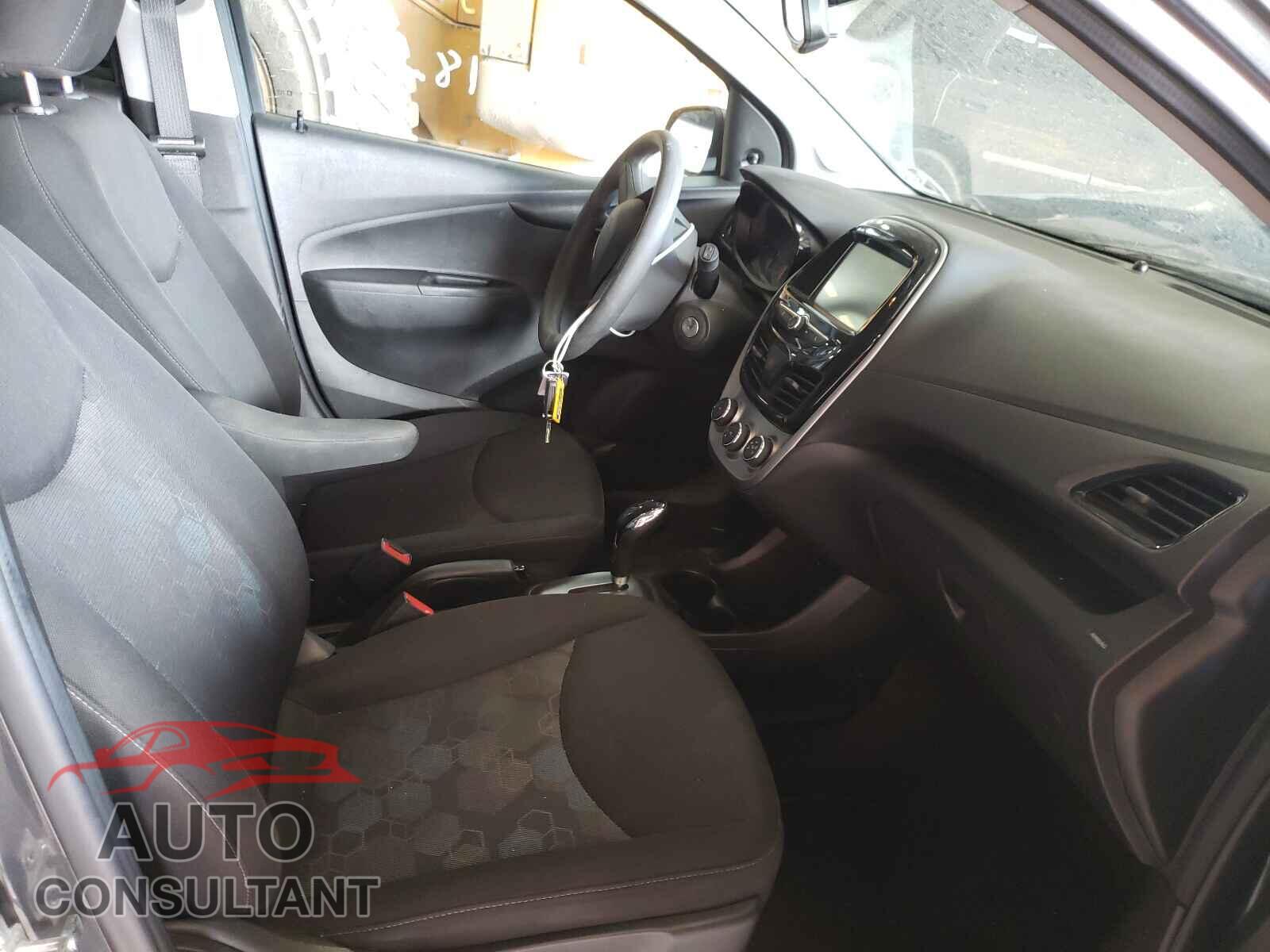 CHEVROLET SPARK 2017 - KL8CB6SA2HC820843