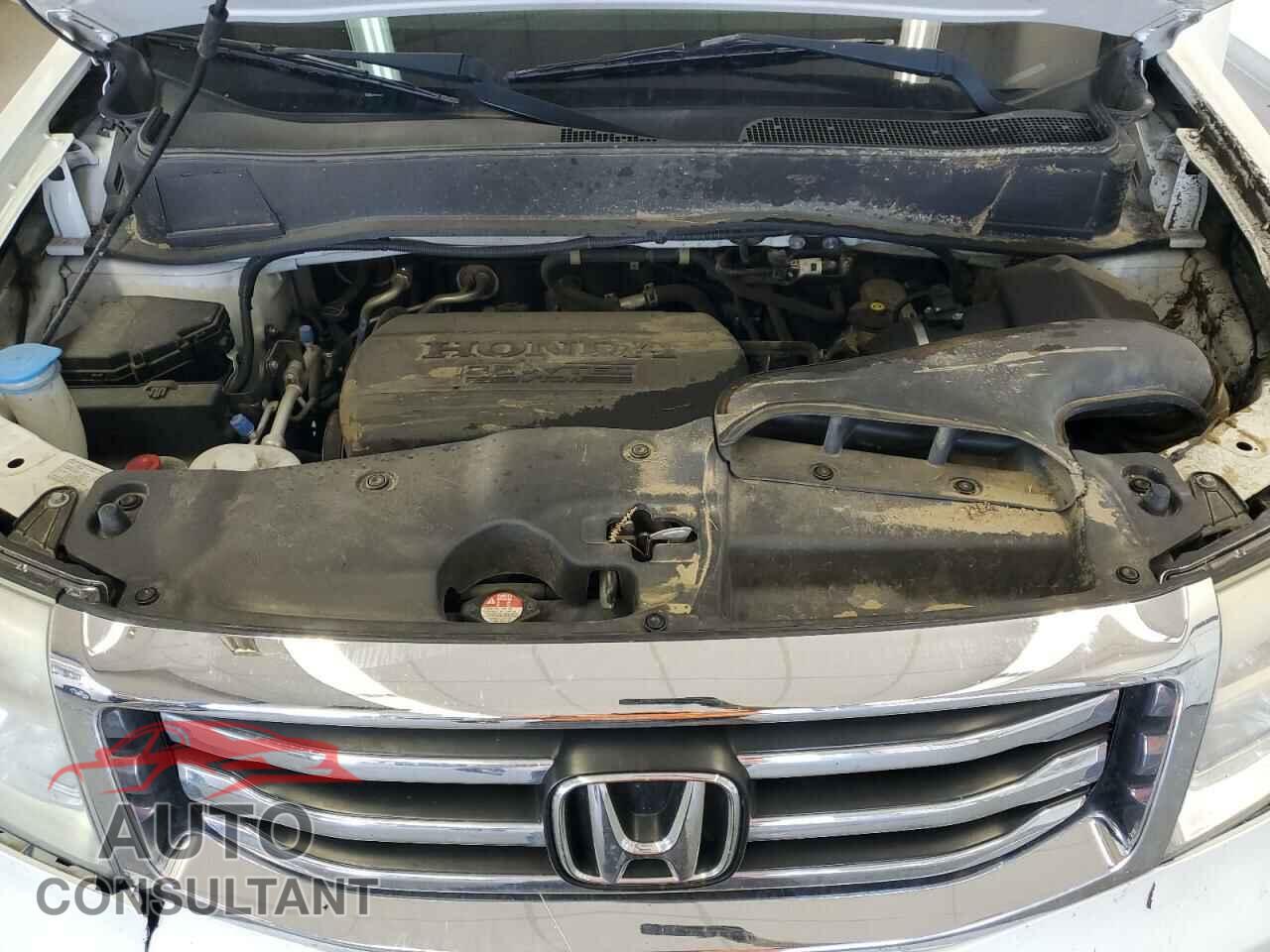 HONDA PILOT 2014 - 5FNYF4H99EB011079