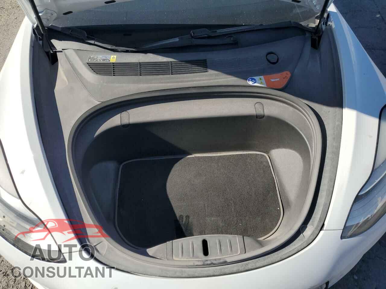 TESLA MODEL 3 2017 - 5YJ3E1EA5HF002118