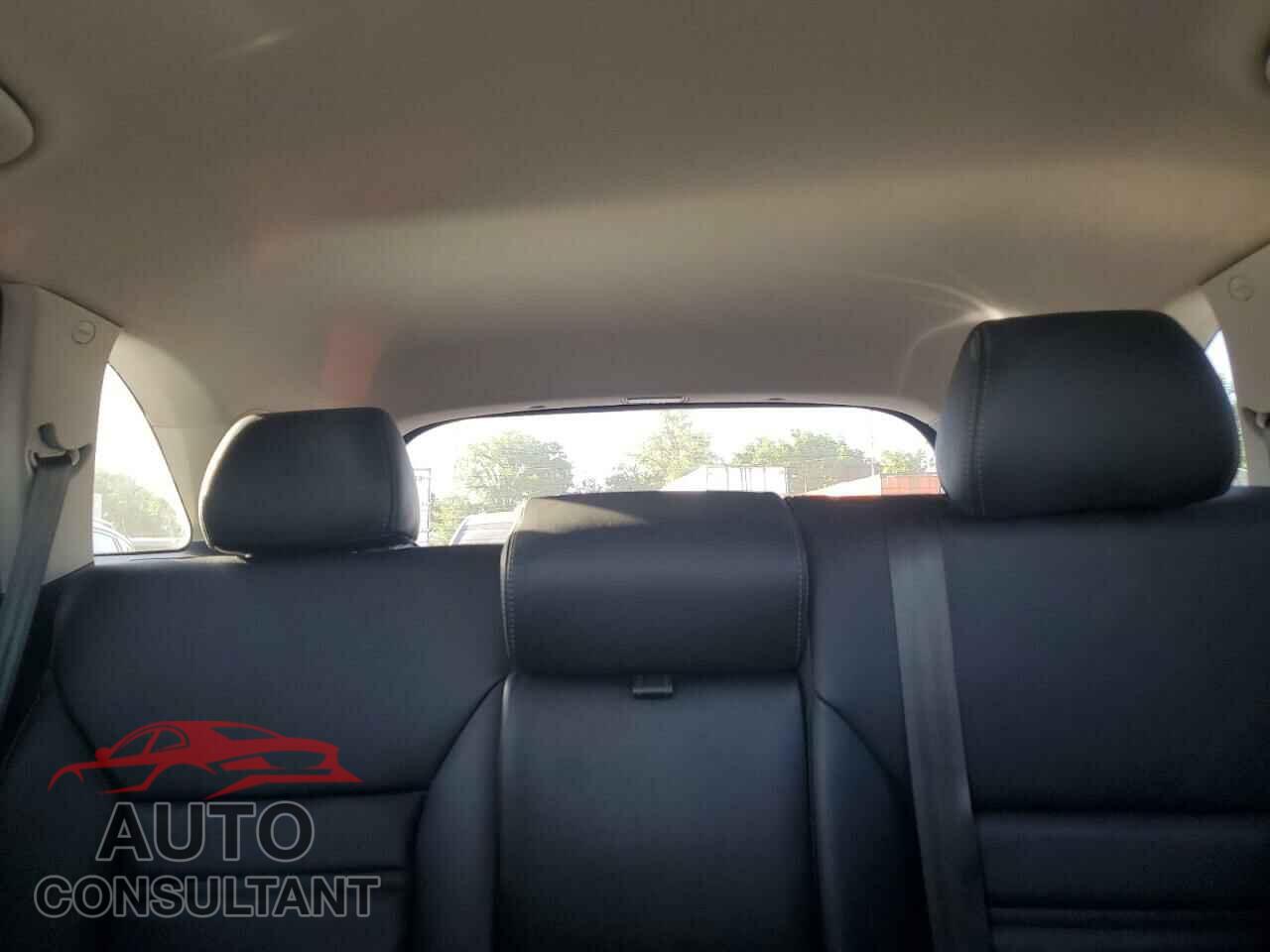 KIA SORENTO 2017 - 5XYPH4A59HG233308