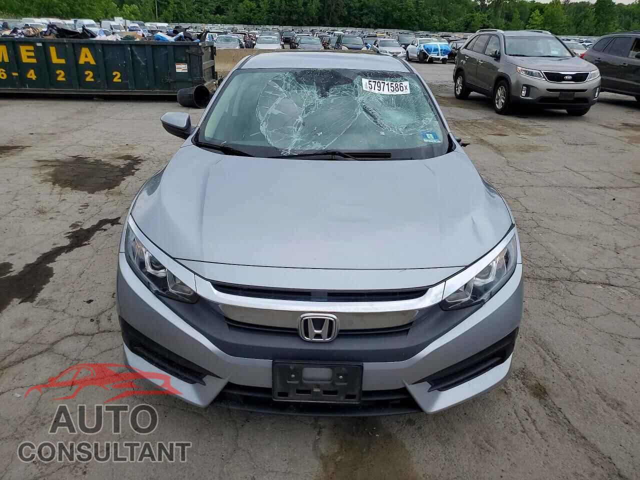 HONDA CIVIC 2018 - 2HGFC2F58JH551095