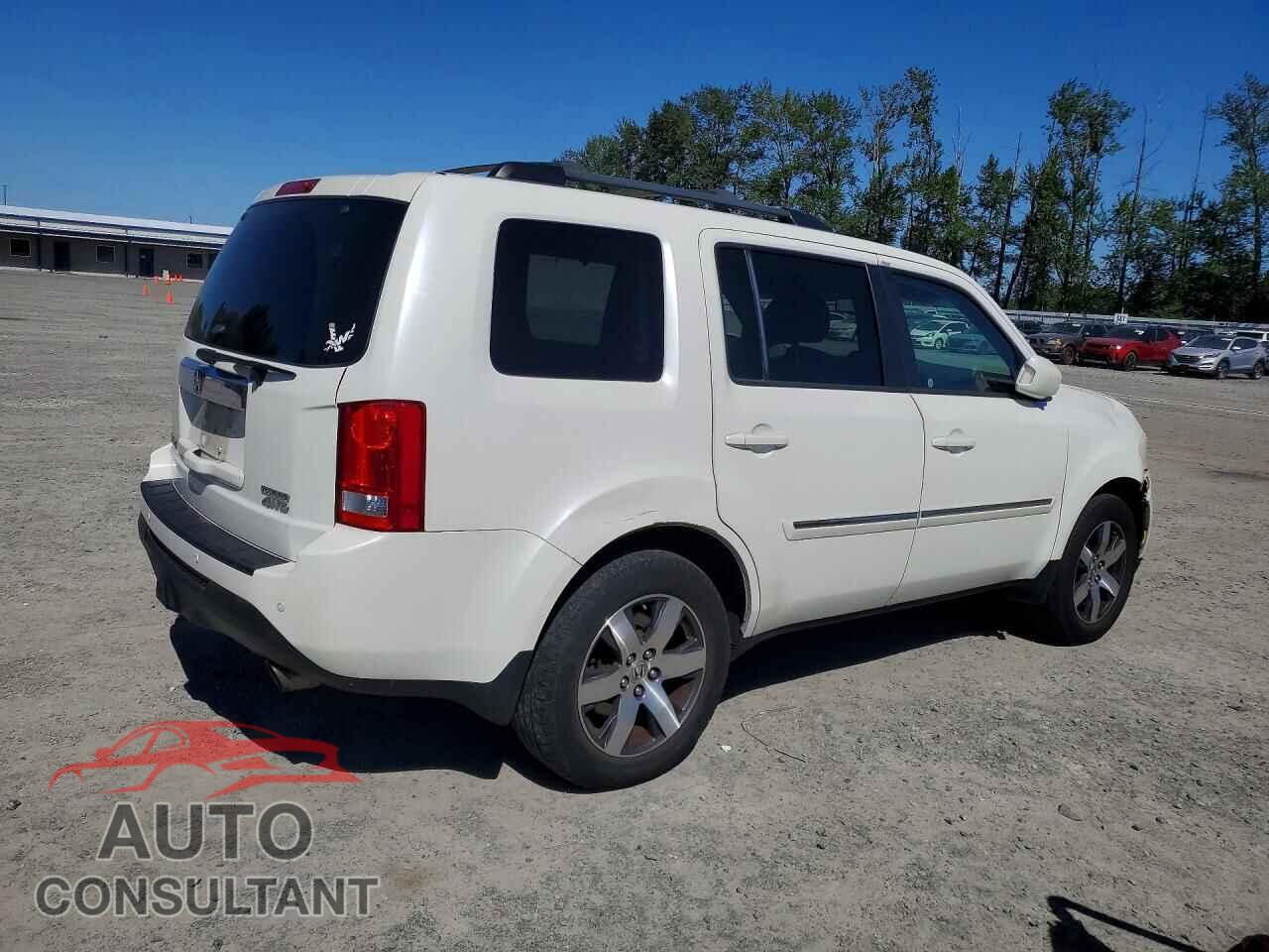 HONDA PILOT 2013 - 5FNYF4H96DB009062