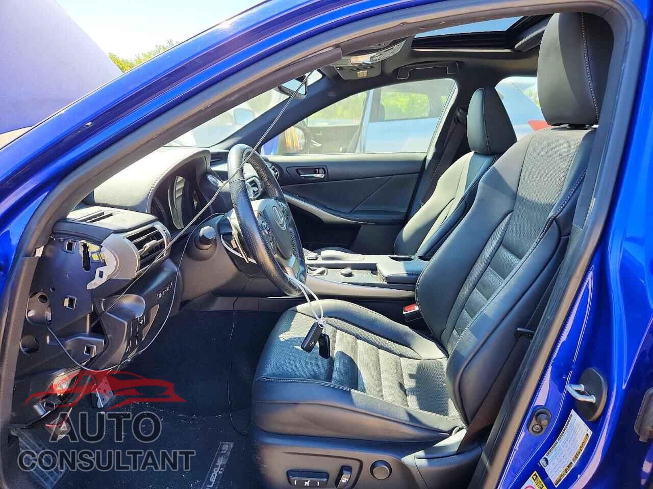 LEXUS IS 2015 - JTHCF1D29F5018021