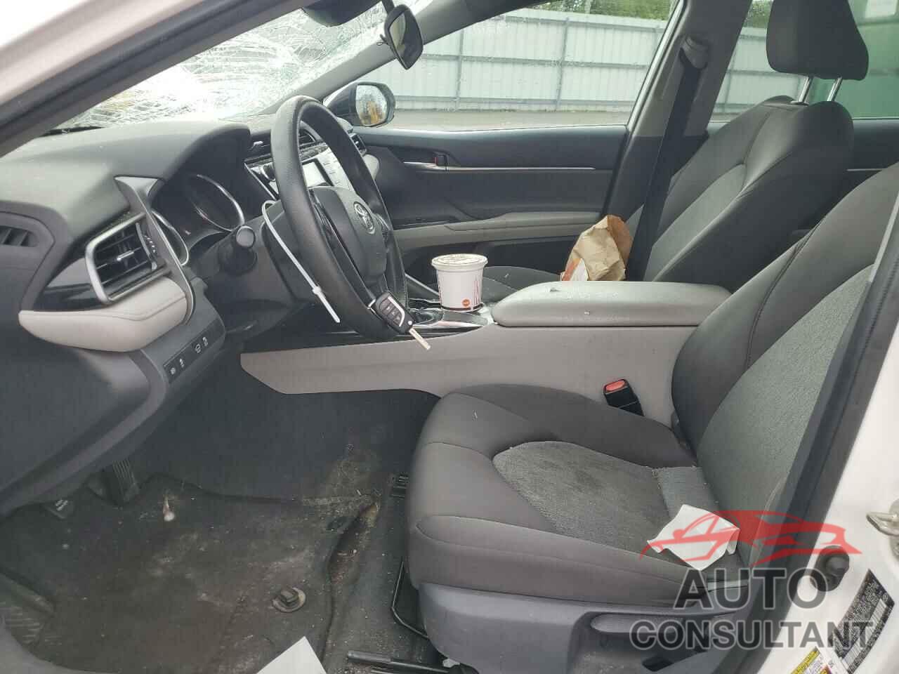 TOYOTA CAMRY 2019 - 4T1B11HK6KU717429