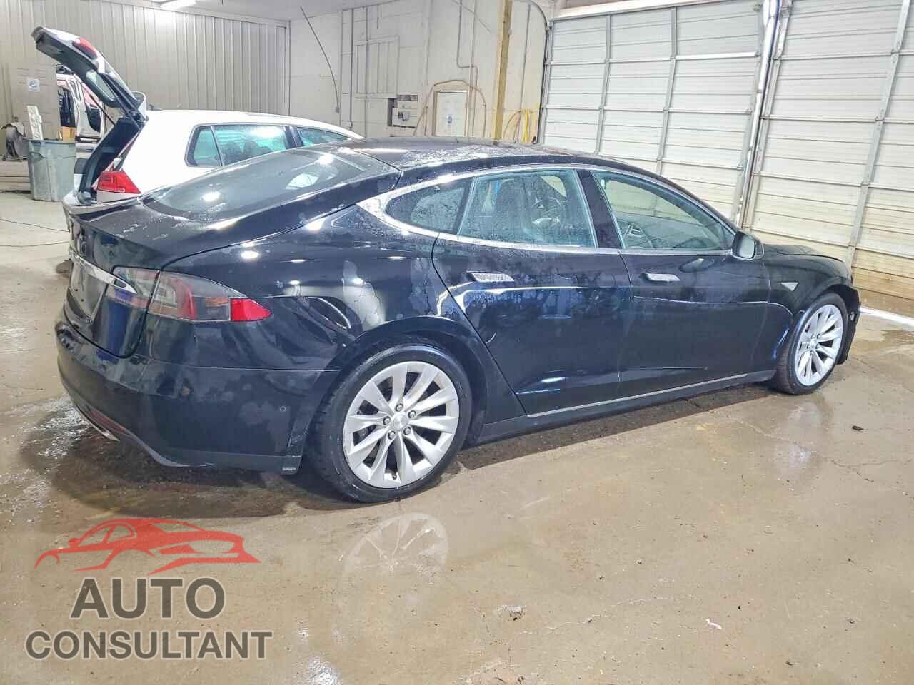 TESLA MODEL S 2016 - 5YJSA1E28GF134871