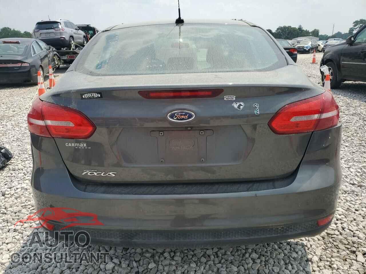 FORD FOCUS 2018 - 1FADP3E21JL238437
