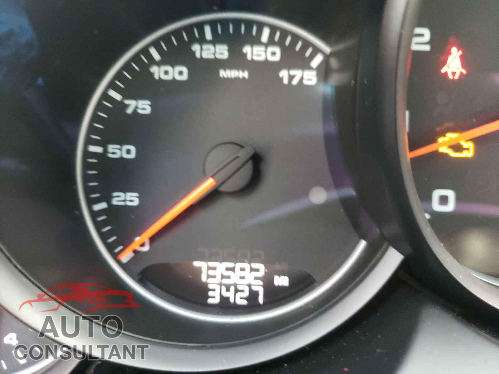 PORSCHE CAYENNE 2017 - WP1AA2A2XHKA80824