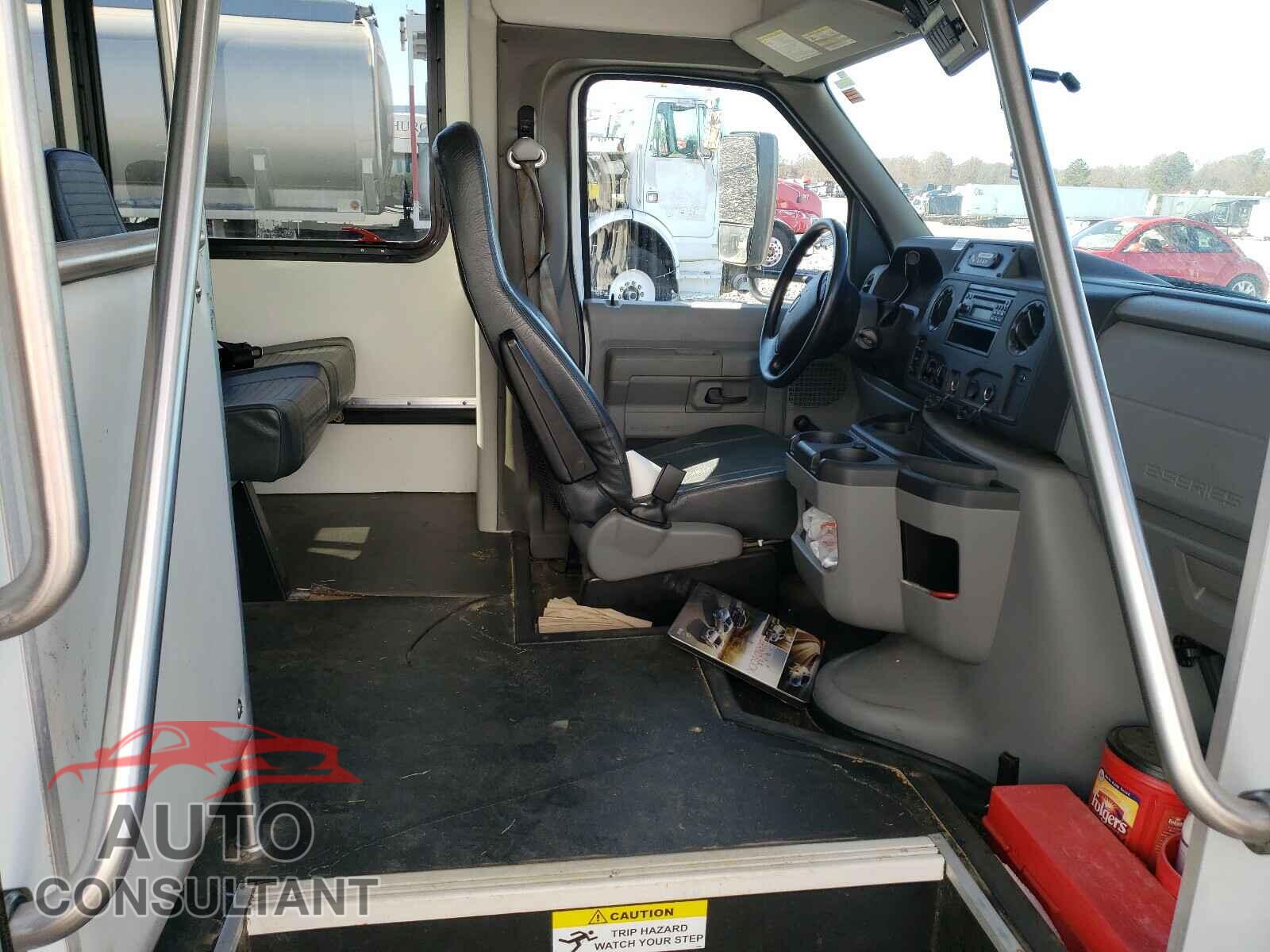 FORD ECONOLINE 2016 - 1FDFE4FS4GDC57012
