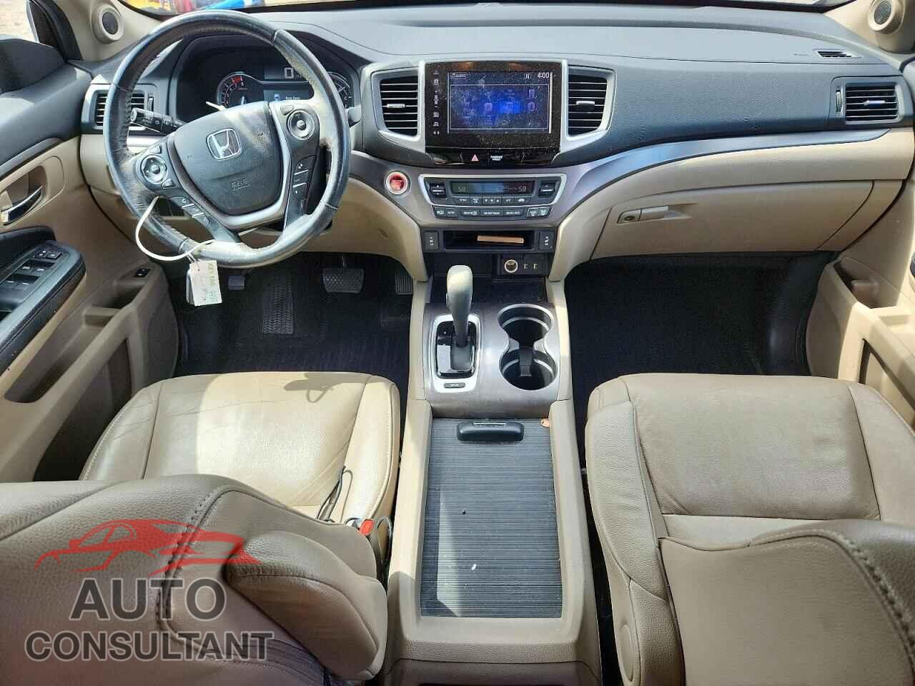 HONDA PILOT 2018 - 5FNYF5H58JB011426