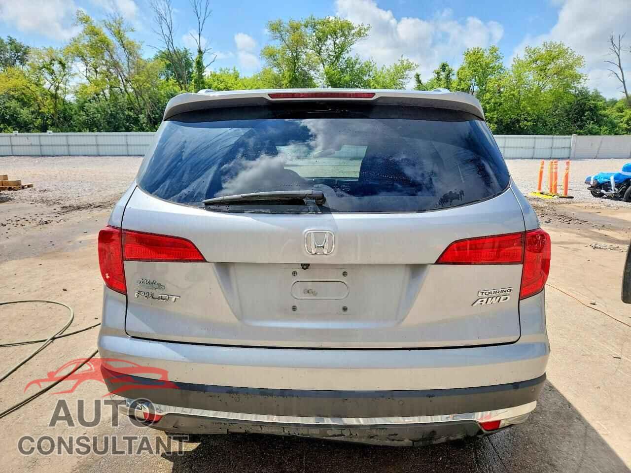 HONDA PILOT 2017 - 5FNYF6H96HB004364