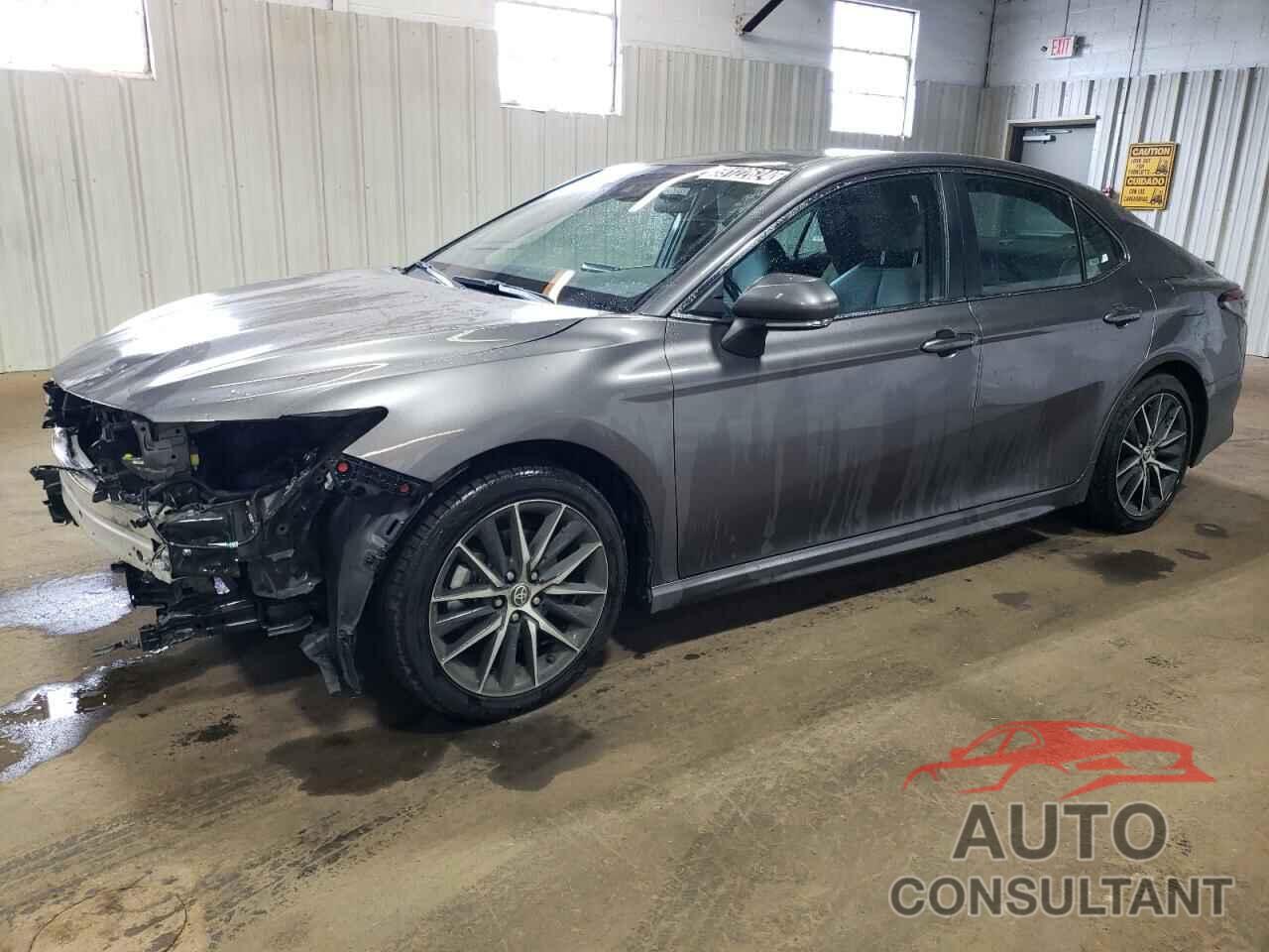 TOYOTA CAMRY 2022 - 4T1G11AK3NU681011