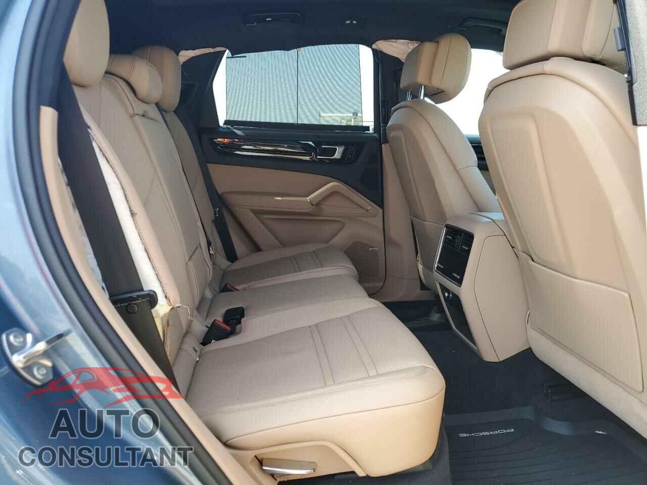 PORSCHE CAYENNE 2019 - WP1AB2AY2KDA63934