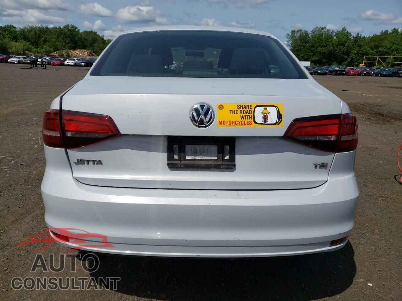 VOLKSWAGEN JETTA 2017 - 3VW2B7AJ6HM371012