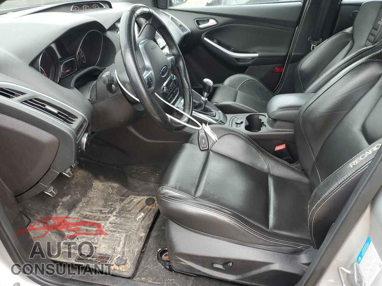 FORD FOCUS 2014 - 1FADP3L92EL163950