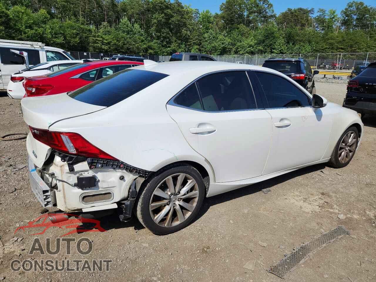 LEXUS IS 2014 - JTHBF1D27E5015564