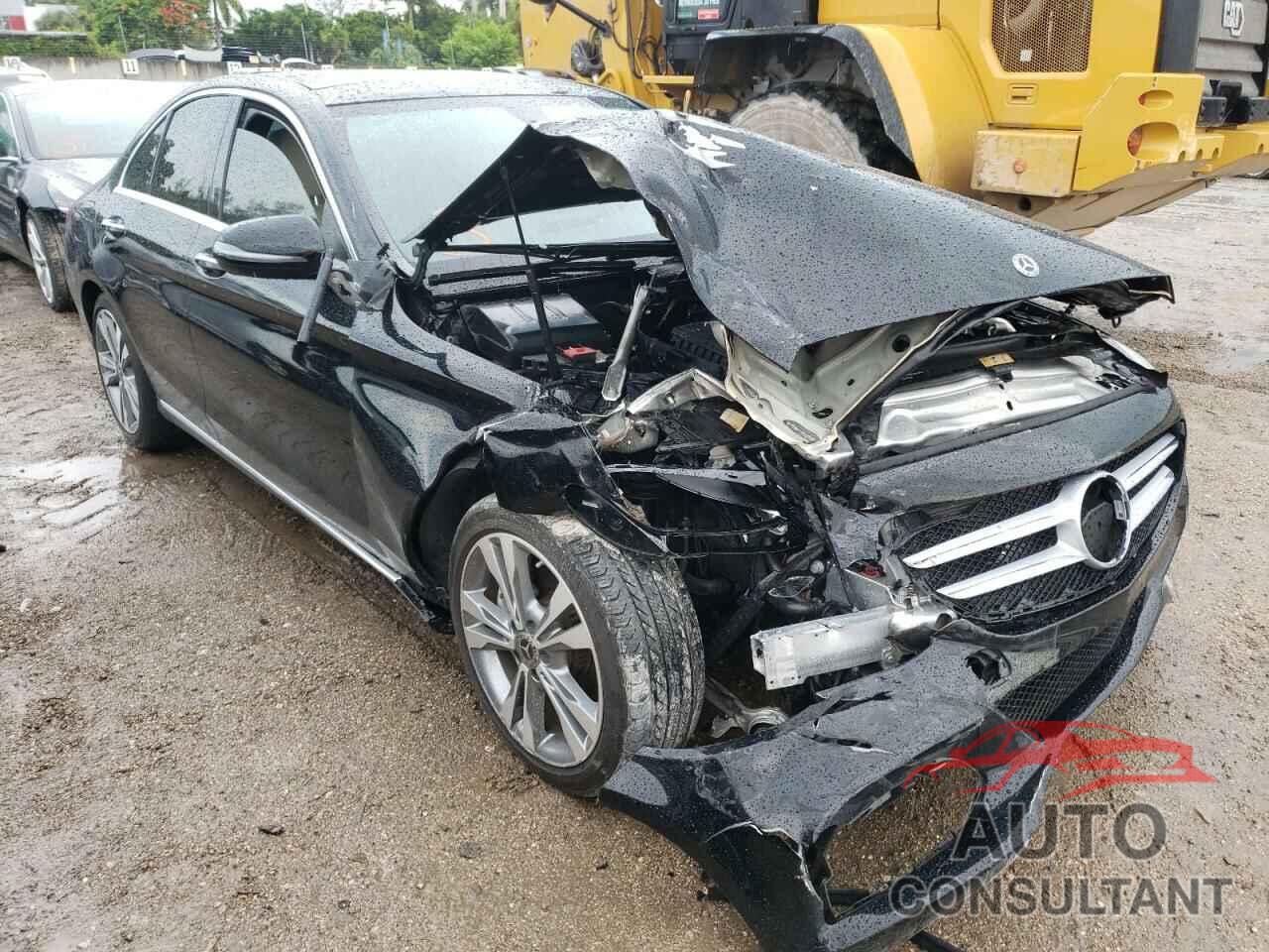 MERCEDES-BENZ C-CLASS 2018 - 55SWF4JB8JU280946