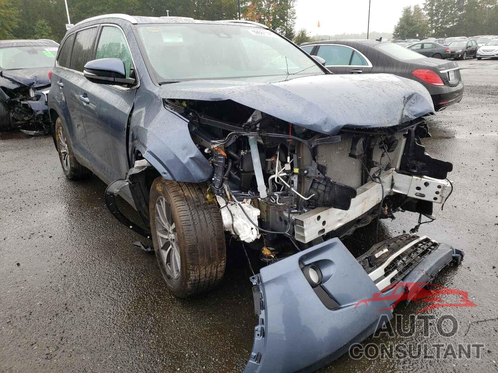 TOYOTA HIGHLANDER 2019 - 5TDJZRFH1KS957264