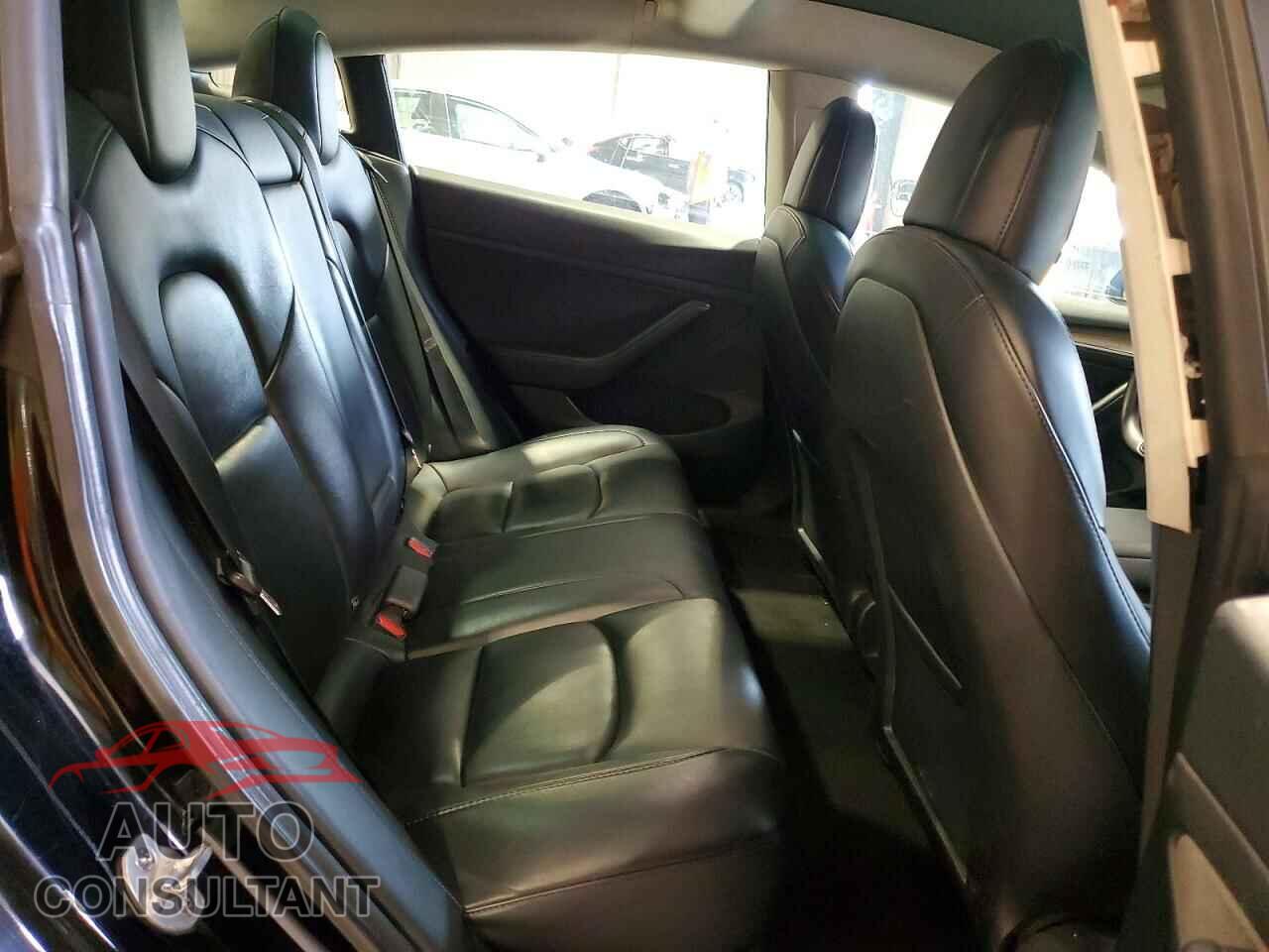 TESLA MODEL 3 2022 - 5YJ3E1EA8NF369669