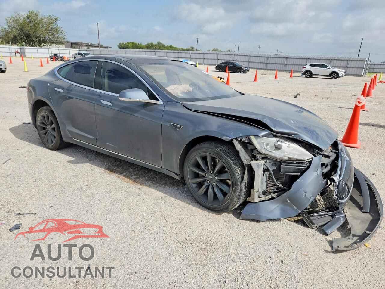 TESLA MODEL S 2013 - 5YJSA1CN0DFP04287