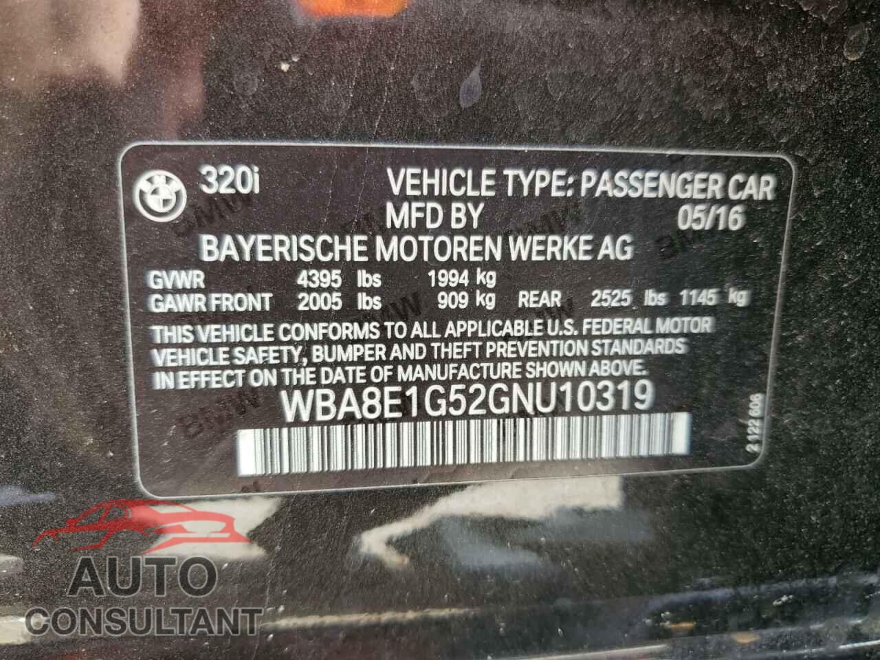 BMW 3 SERIES 2016 - WBA8E1G52GNU10319