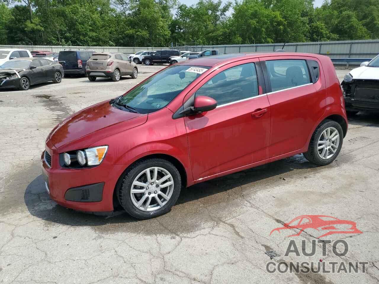 CHEVROLET SONIC 2015 - 1G1JC6SB8F4220364