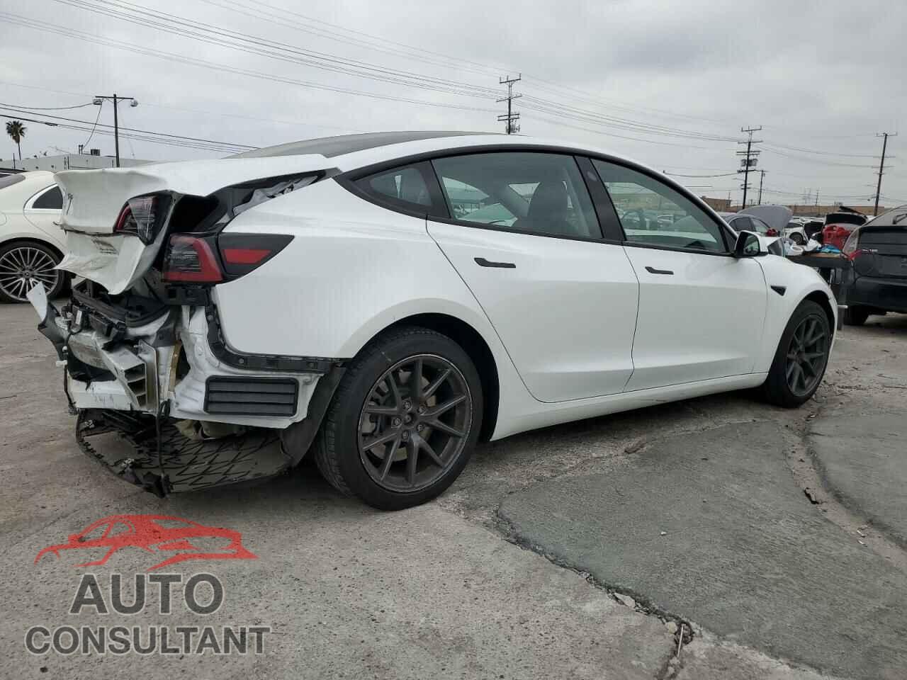 TESLA MODEL 3 2023 - 5YJ3E1EAXPF438350