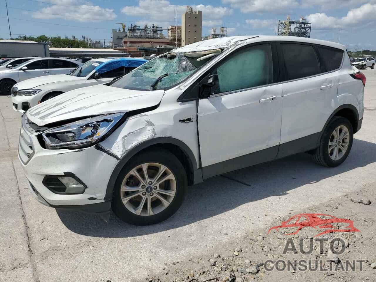 FORD ESCAPE 2019 - 1FMCU0GD1KUA11493