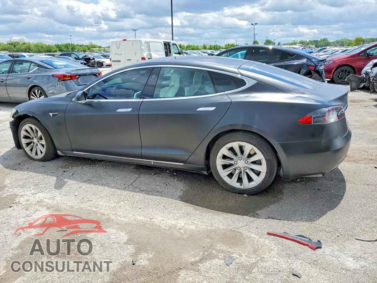 TESLA MODEL S 2017 - 5YJSA1E2XHF193468