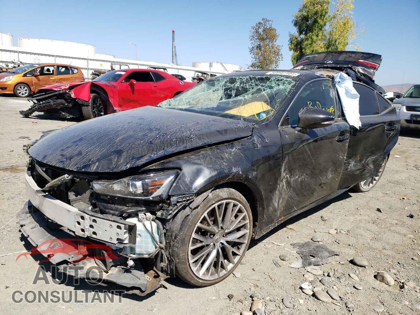 LEXUS IS 2017 - JTHBA1D28H5055459