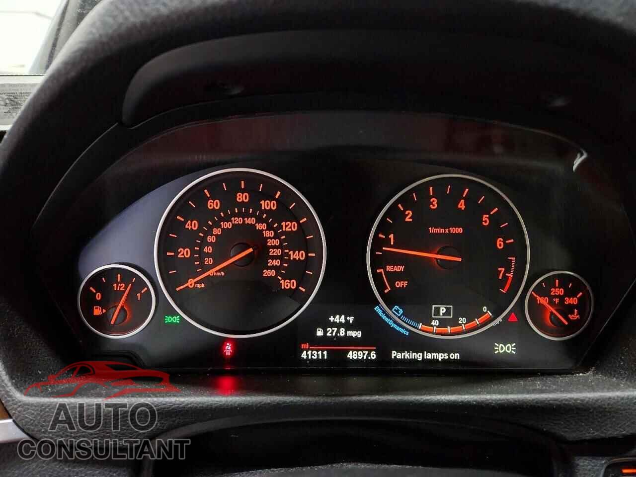BMW 3 SERIES 2018 - WBA8D9C51JA615118