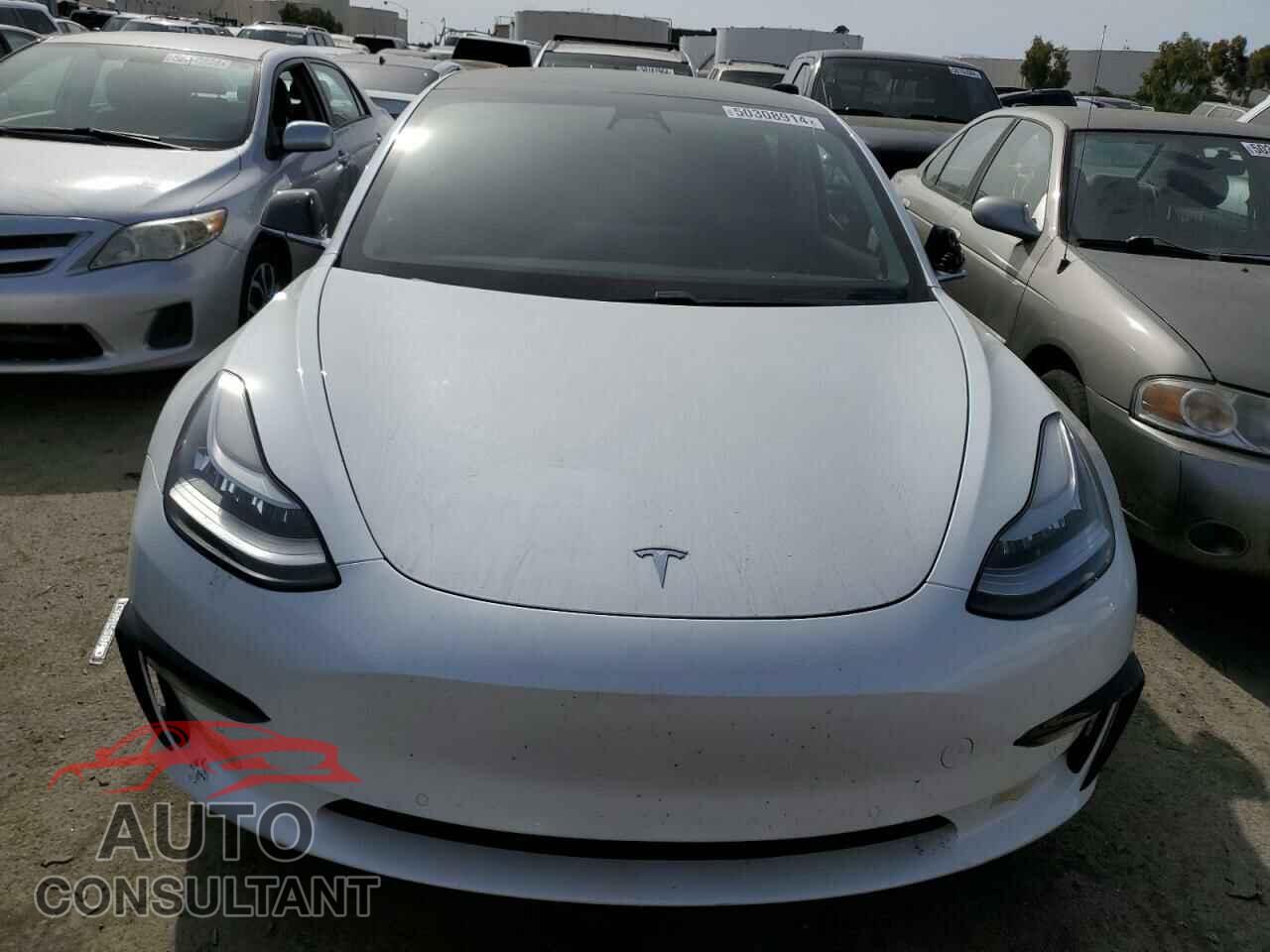 TESLA MODEL 3 2020 - 5YJ3E1EA5LF706537