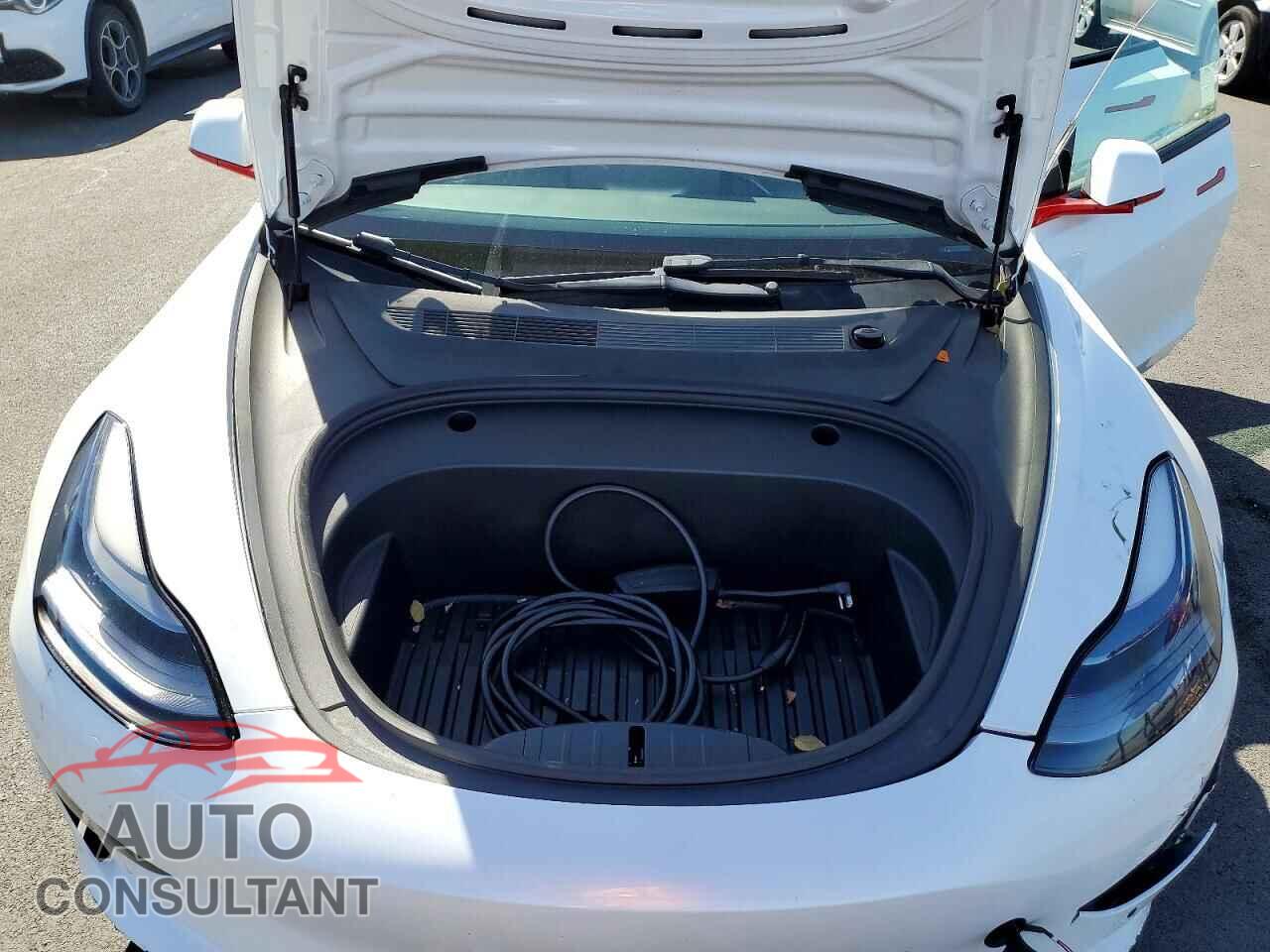 TESLA MODEL 3 2022 - 5YJ3E1EBXNF200441