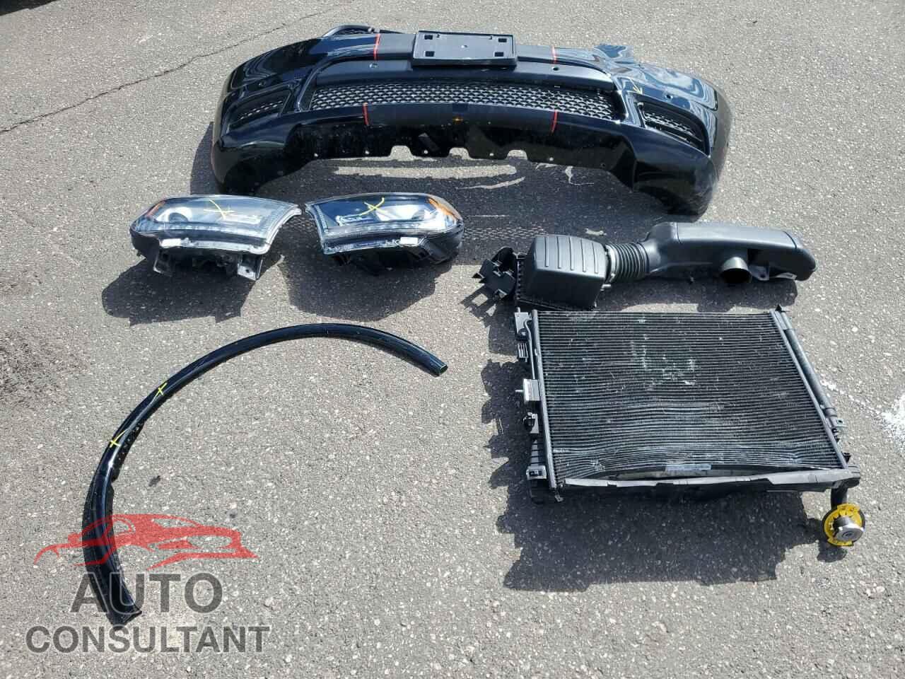 DODGE DURANGO 2019 - 1C4SDJCT4KC717625
